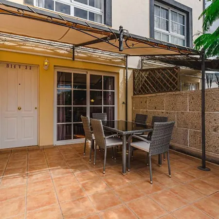 Beautiful Duplex In アパート