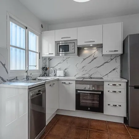 アパート Beautiful Duplex In