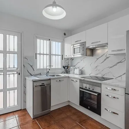 アパート Beautiful Duplex In